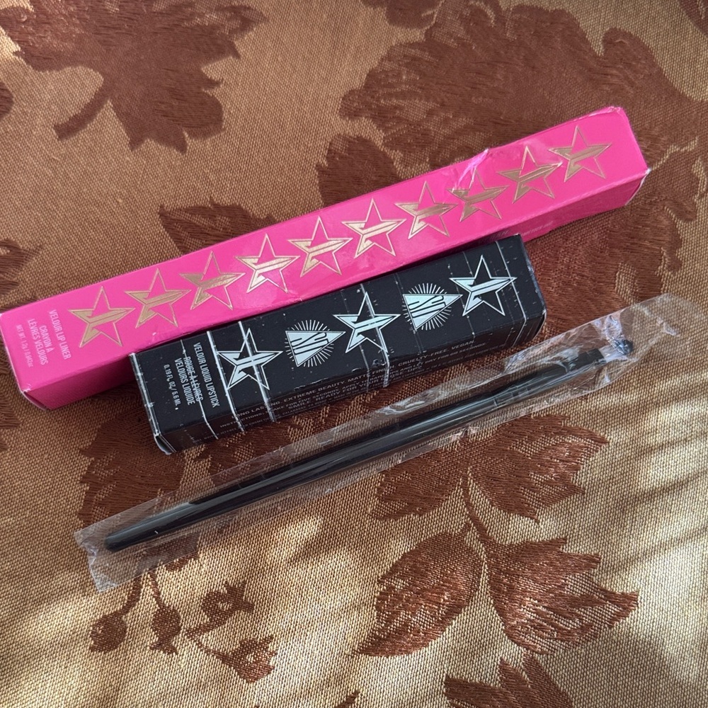 Jeffree Star Lip Bundle Velour Lipstick Oh My God + Cherry Wet Liner + Brush New